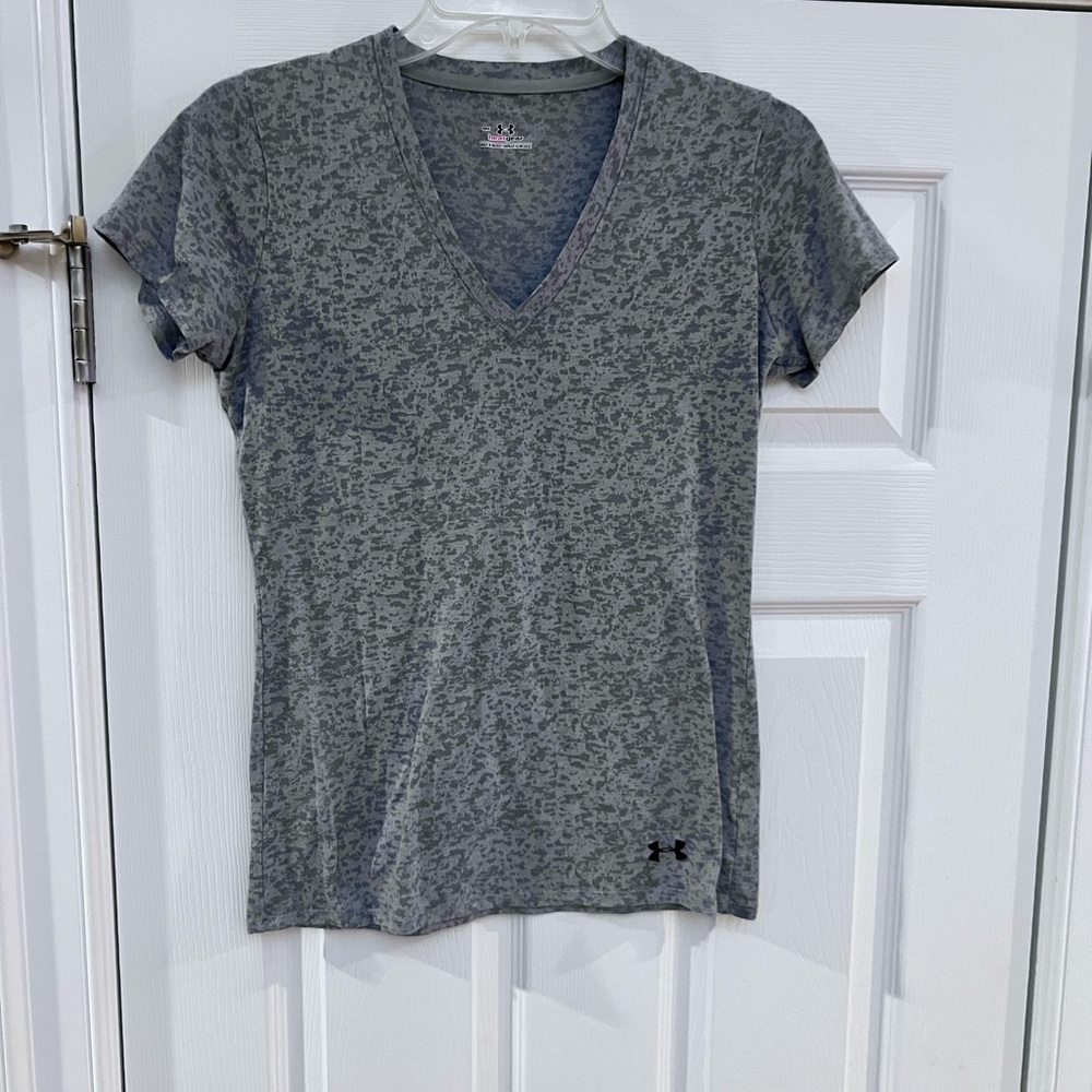 Ladies Size Small "UA Under Armour" Women's Short Sleeve Gray Patterned Tee GUC
